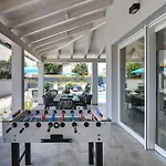Сasa de vacaciones Mit Privatem Pool, Eigener Crossfit-halle, Billard *