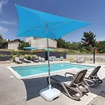 Mit Privatem Pool, Eigener Crossfit-halle, Billard